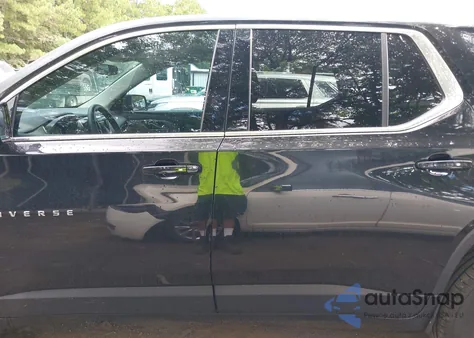 2019 Chevrolet Traverse Ls z USA, uszkodzony, nr VIN 1GNERFKW8KJ140799